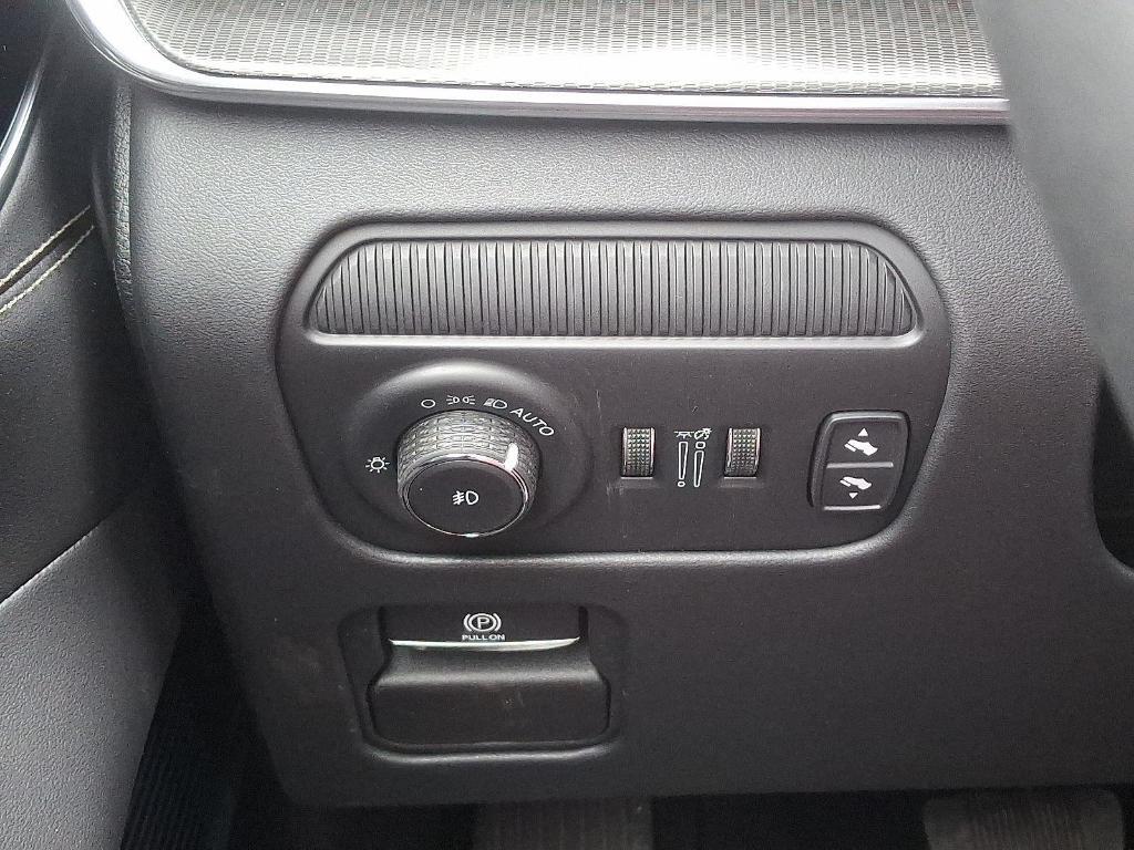 new 2025 Jeep Grand Wagoneer car, priced at $94,511