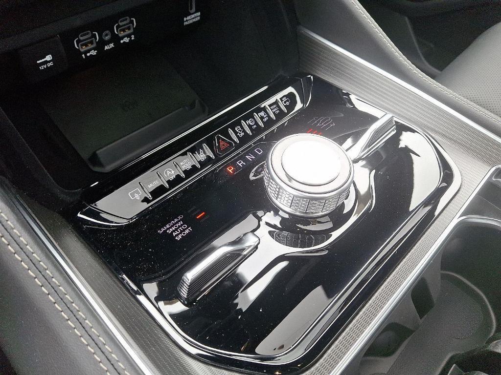 new 2025 Jeep Grand Wagoneer car, priced at $94,511