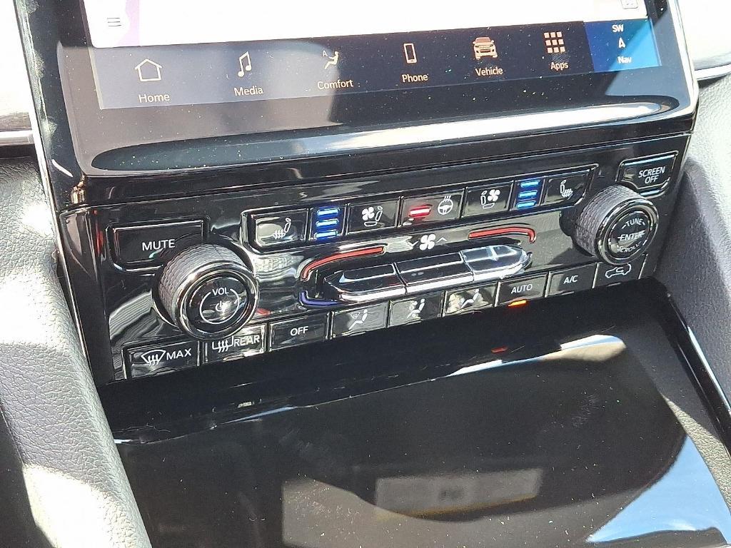 new 2025 Jeep Grand Cherokee car, priced at $56,836