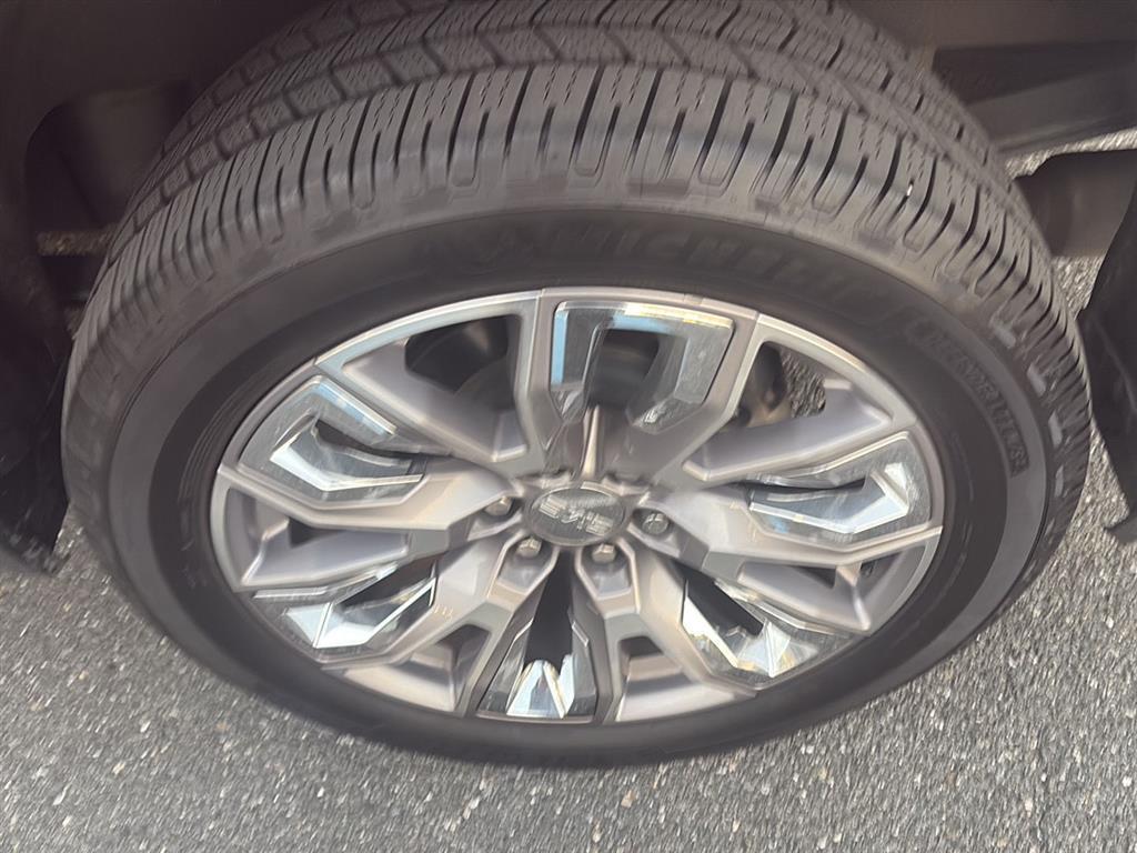 used 2023 GMC Sierra 1500 car, priced at $48,000