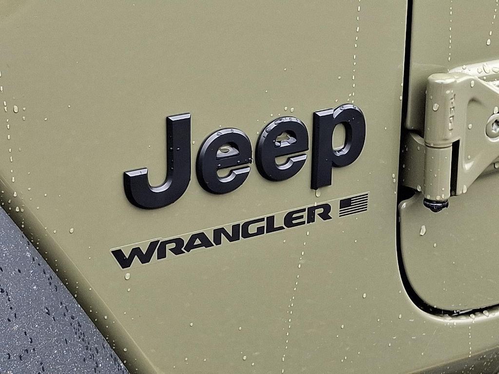 new 2025 Jeep Wrangler car, priced at $44,151