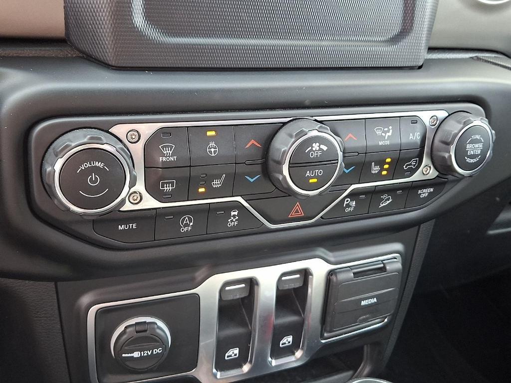 used 2021 Jeep Wrangler car, priced at $27,650