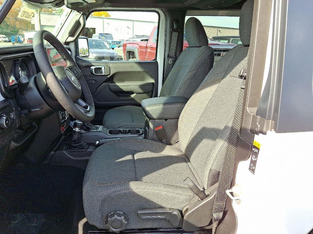 new 2026 Jeep Wrangler car, priced at $48,485