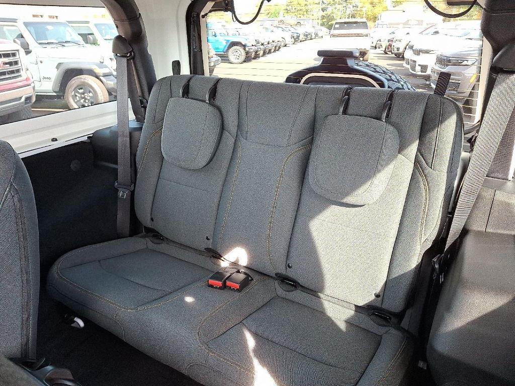 new 2026 Jeep Wrangler car, priced at $48,485