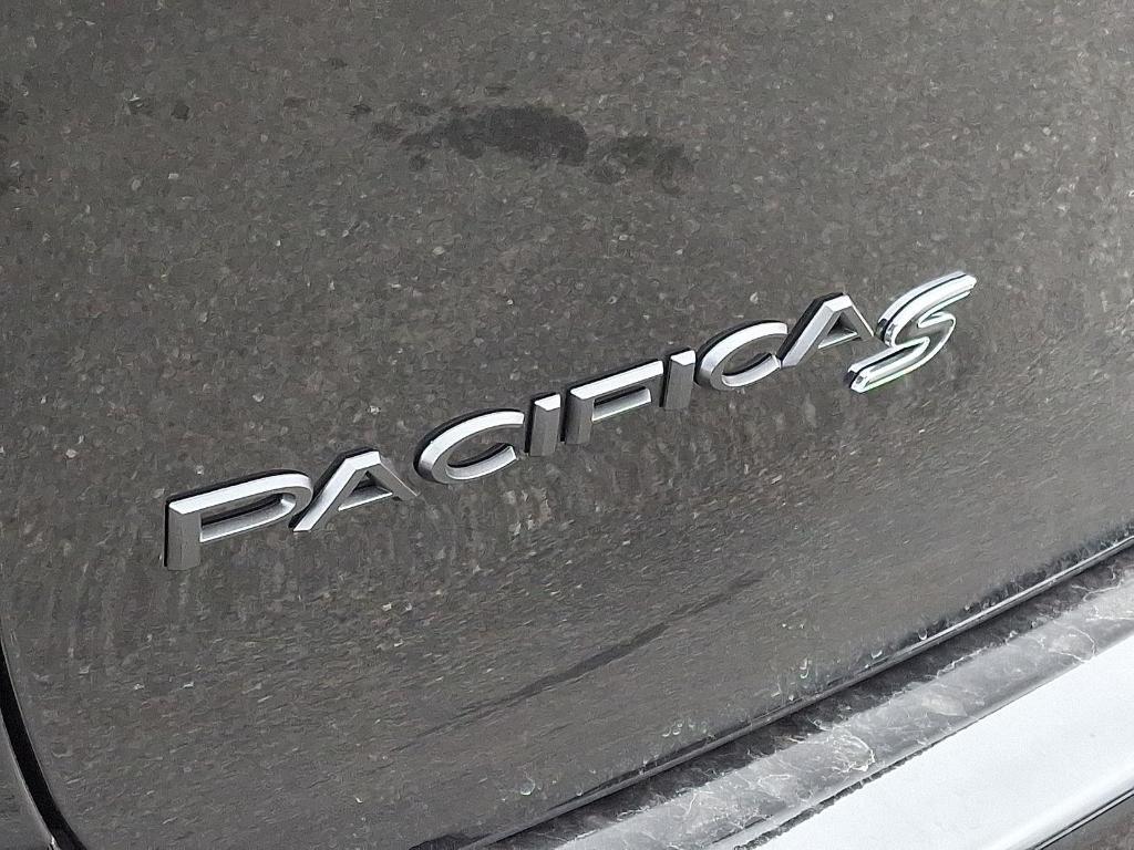 new 2026 Chrysler Pacifica car, priced at $49,587