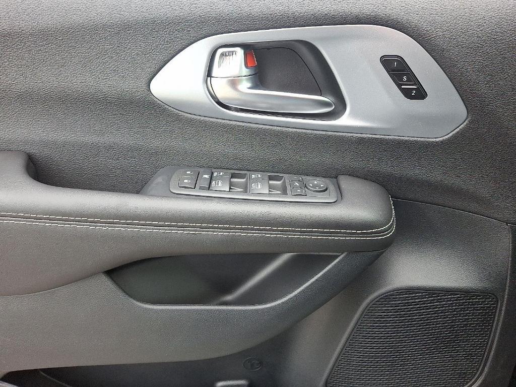 new 2026 Chrysler Pacifica car, priced at $49,587