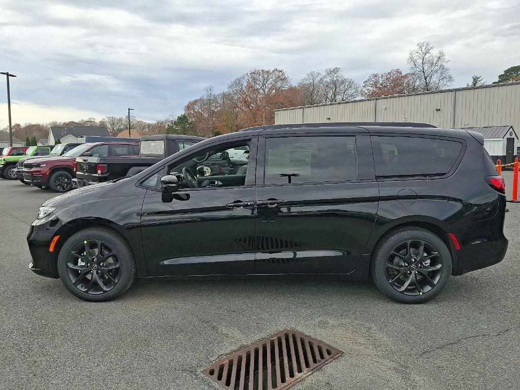 new 2026 Chrysler Pacifica car, priced at $49,587