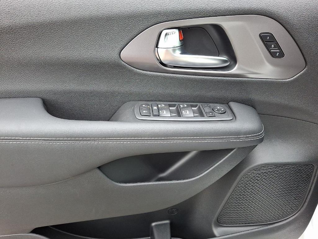 new 2026 Chrysler Pacifica car, priced at $45,216