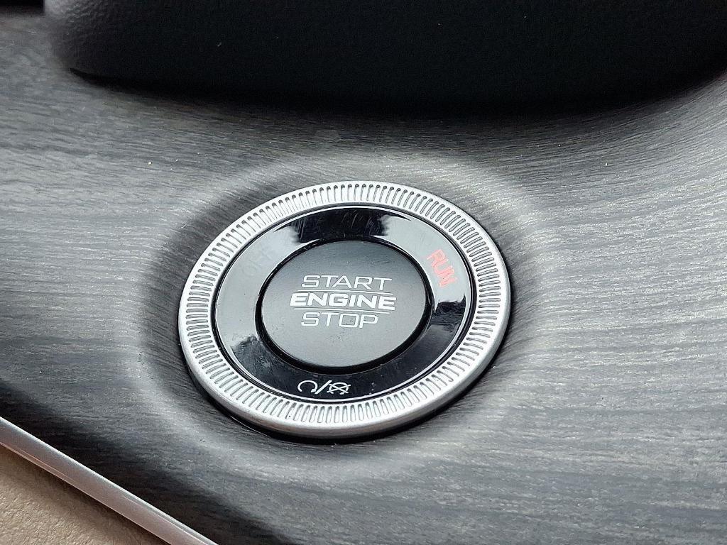 new 2025 Jeep Grand Cherokee L car, priced at $45,041