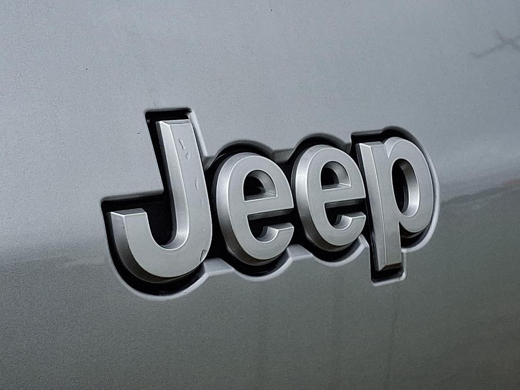 new 2025 Jeep Grand Cherokee L car, priced at $45,041