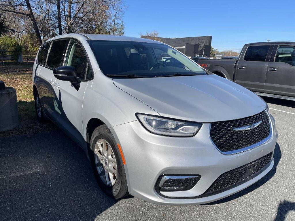 used 2024 Chrysler Pacifica car, priced at $29,900