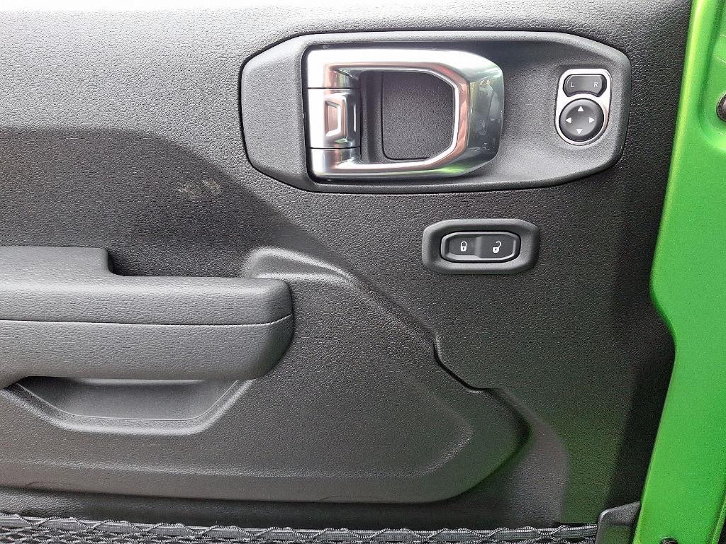 new 2026 Jeep Wrangler car, priced at $43,180