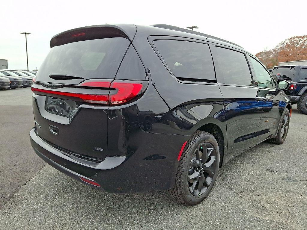 new 2026 Chrysler Pacifica car, priced at $47,281
