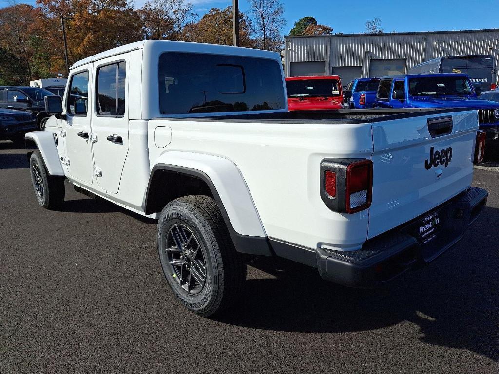 new 2026 Jeep Gladiator car, priced at $48,635