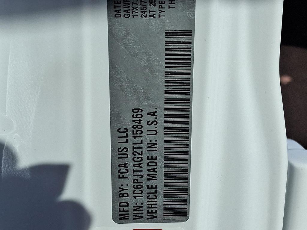 new 2026 Jeep Gladiator car, priced at $48,635