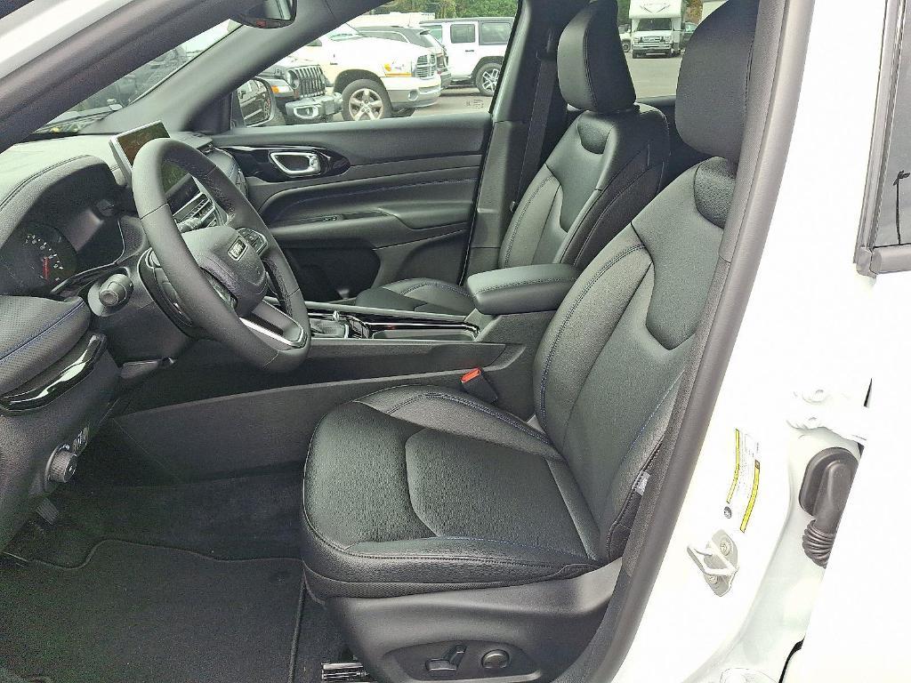 new 2026 Jeep Compass car, priced at $35,275