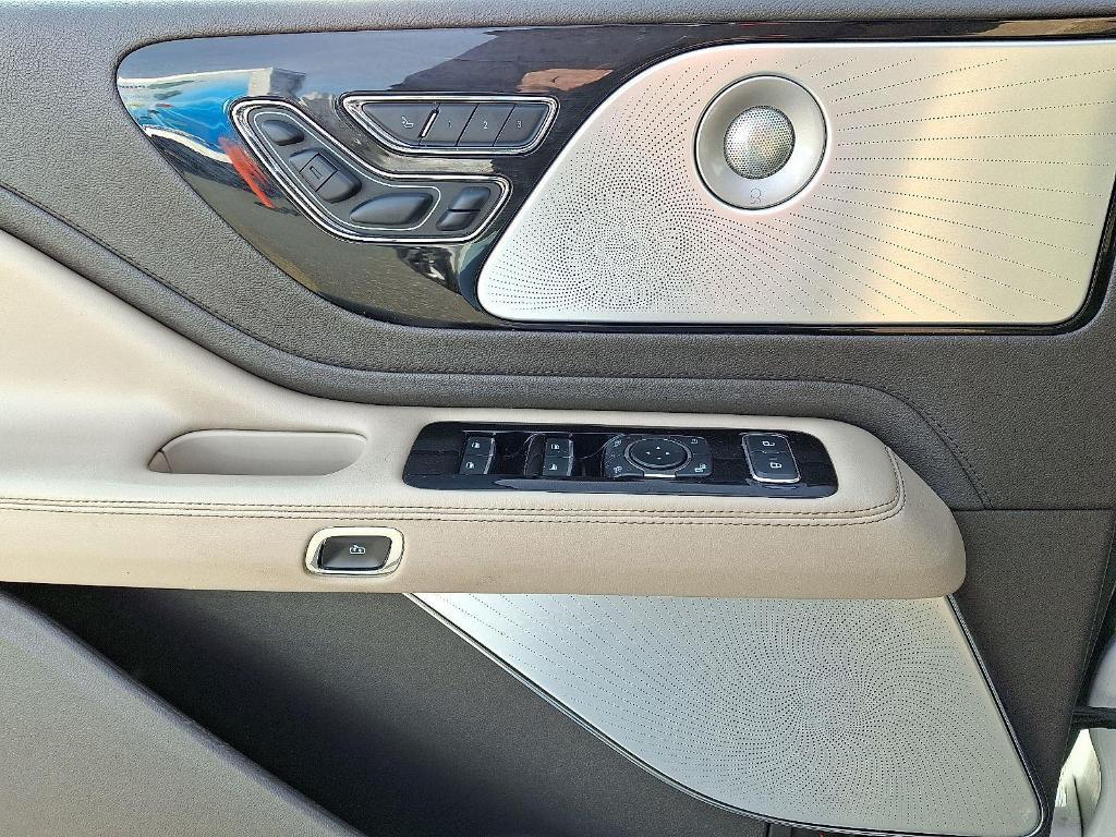 used 2020 Lincoln Aviator car, priced at $28,800