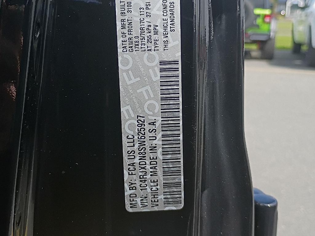 new 2025 Jeep Wrangler car, priced at $48,051