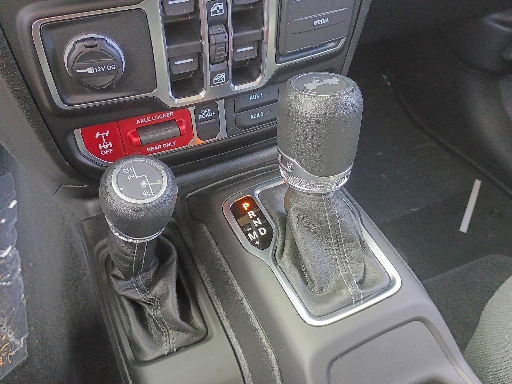 new 2025 Jeep Wrangler car, priced at $48,051