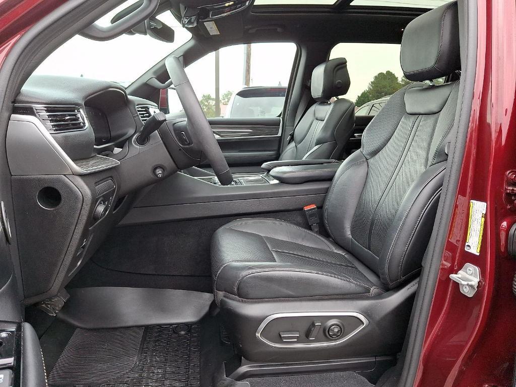 used 2022 Jeep Wagoneer car, priced at $45,490