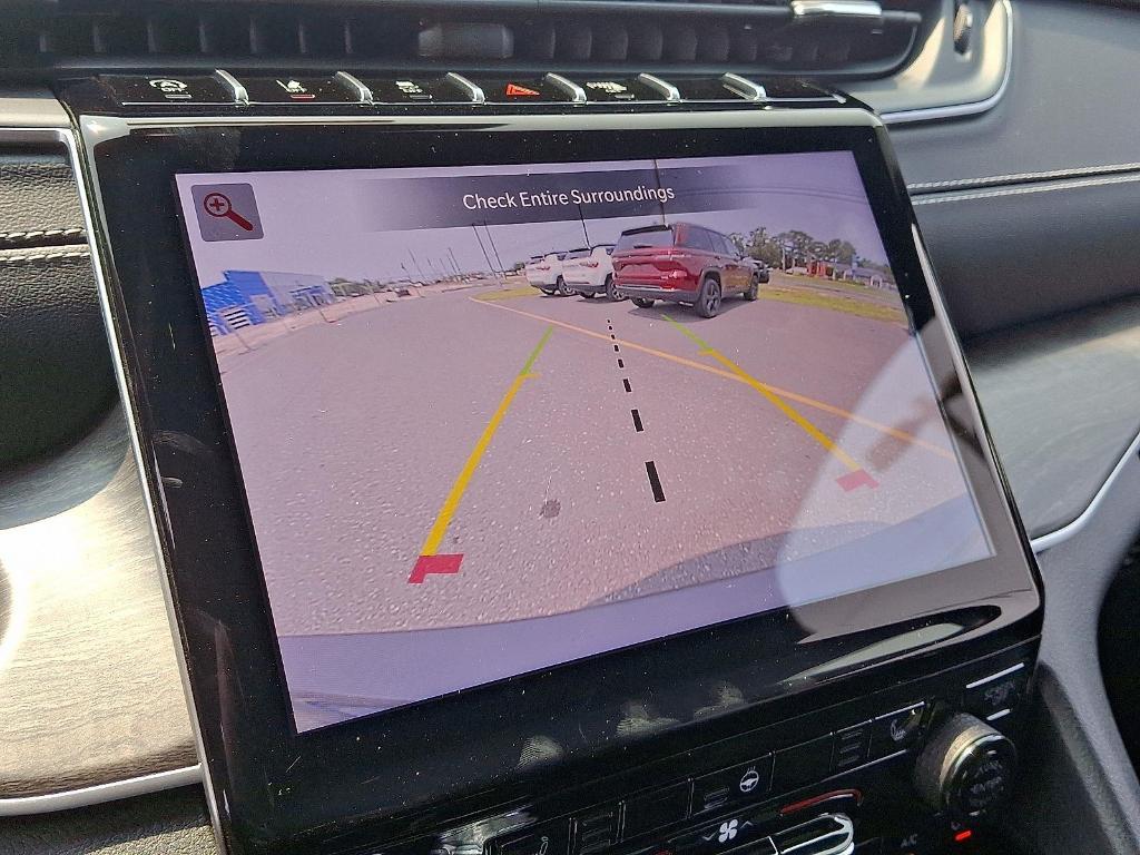 new 2025 Jeep Grand Cherokee L car, priced at $45,164