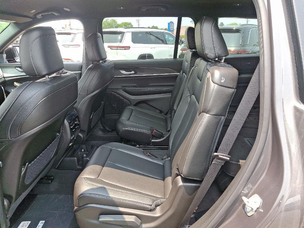 new 2025 Jeep Grand Cherokee L car, priced at $44,414