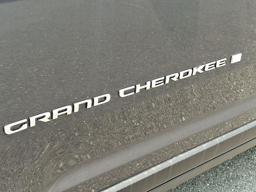 new 2025 Jeep Grand Cherokee L car, priced at $44,414