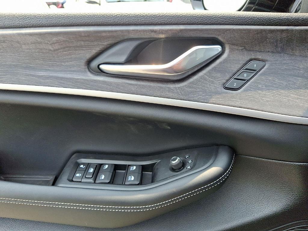 new 2025 Jeep Grand Cherokee L car, priced at $44,414