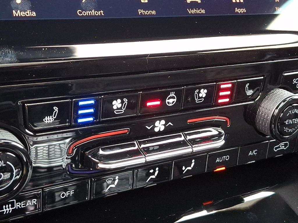 new 2025 Jeep Grand Cherokee car, priced at $59,232