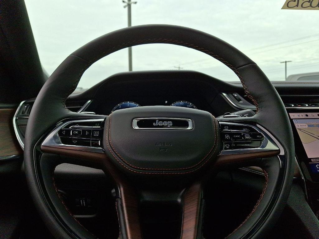 new 2025 Jeep Grand Cherokee car, priced at $59,232