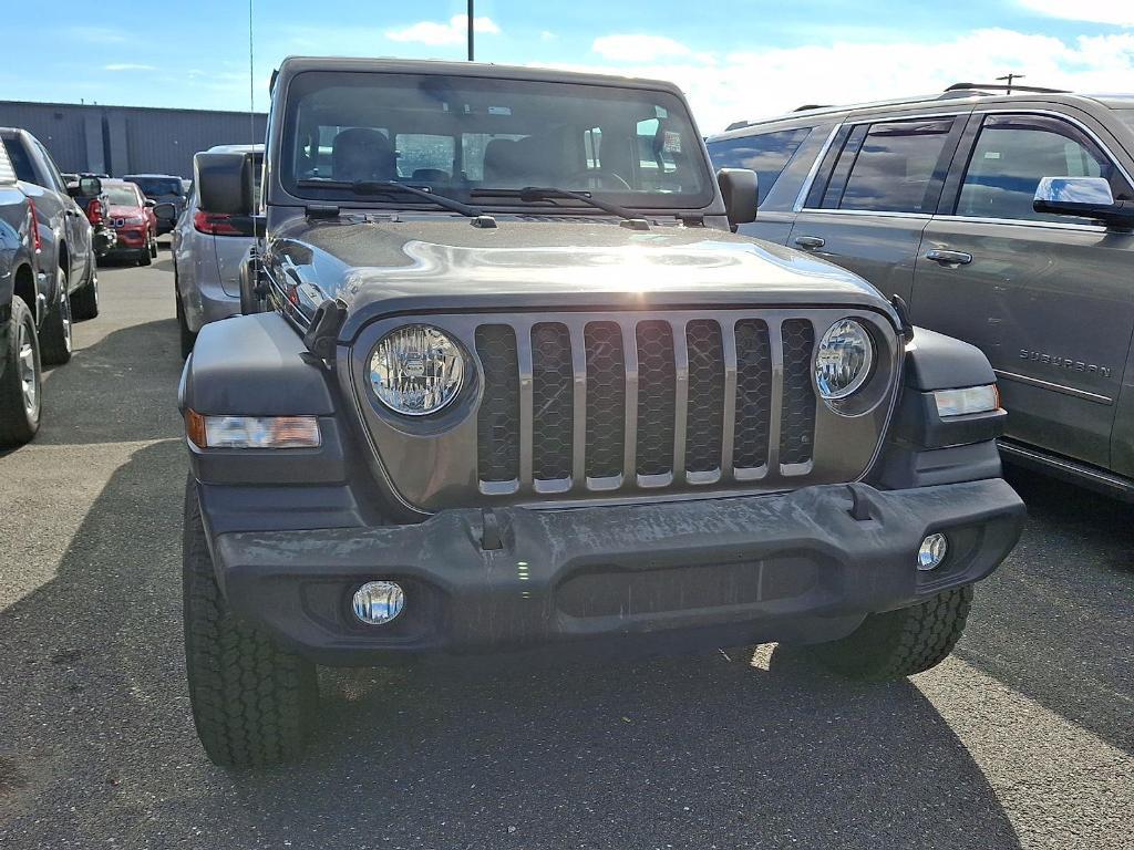 used 2021 Jeep Gladiator car, priced at $29,995