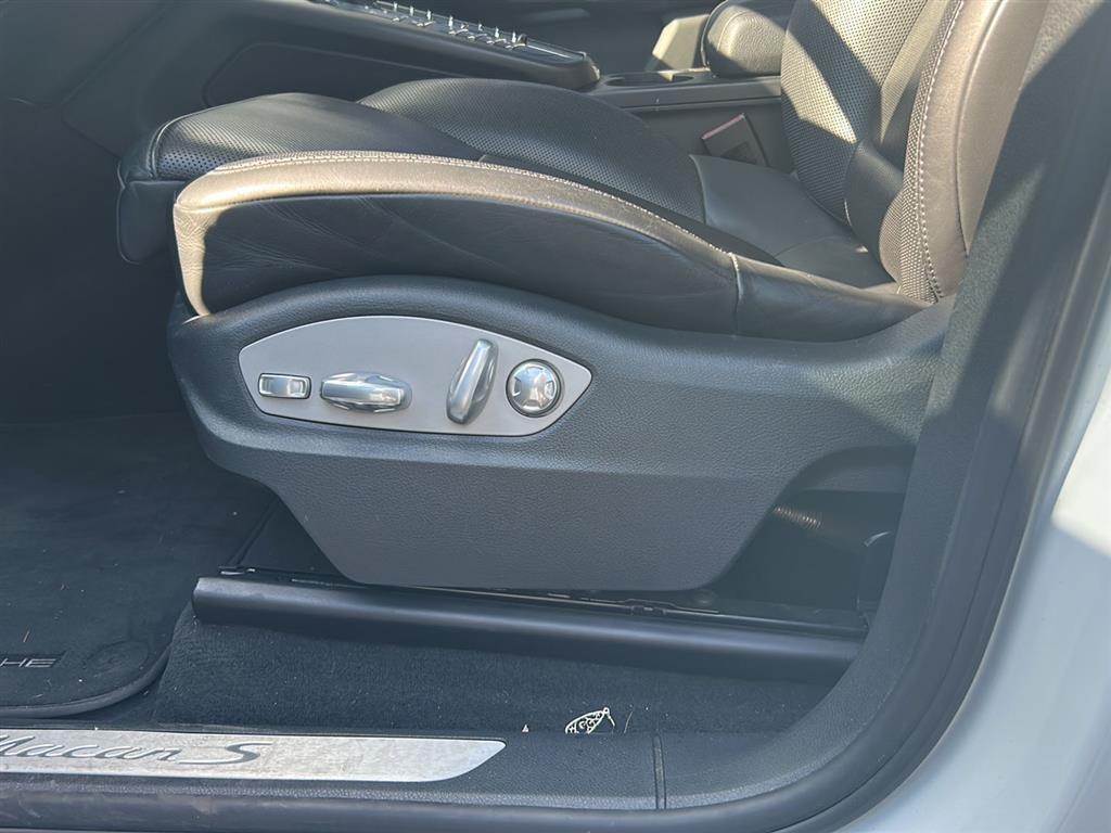 used 2017 Porsche Macan car, priced at $24,490