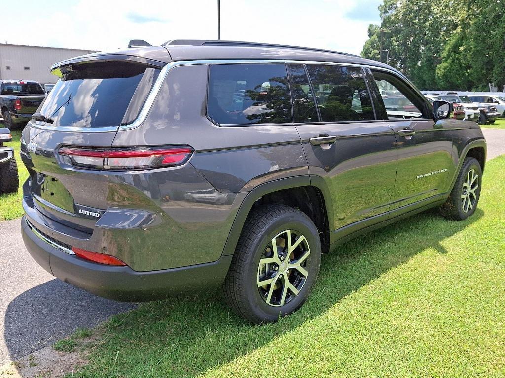 new 2025 Jeep Grand Cherokee L car, priced at $47,532