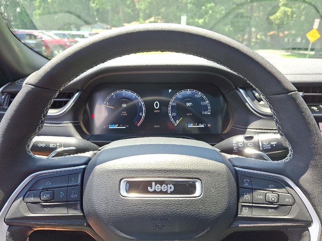 new 2025 Jeep Grand Cherokee L car, priced at $47,532