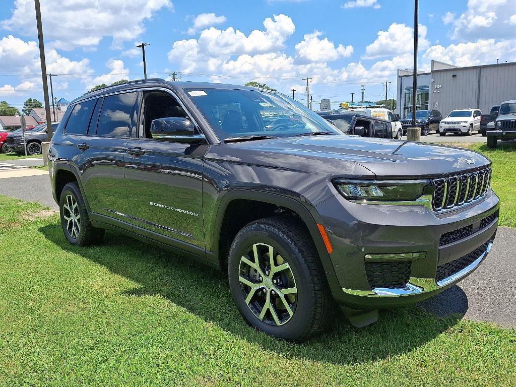 new 2025 Jeep Grand Cherokee L car, priced at $47,532