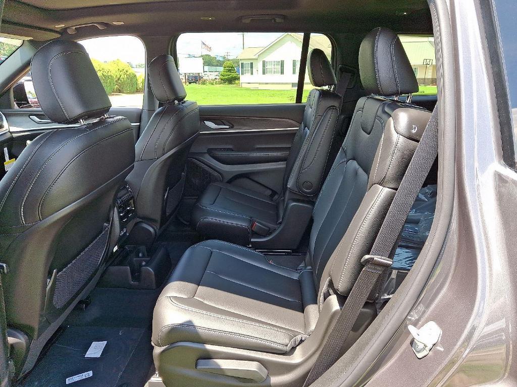 new 2025 Jeep Grand Cherokee L car, priced at $45,226