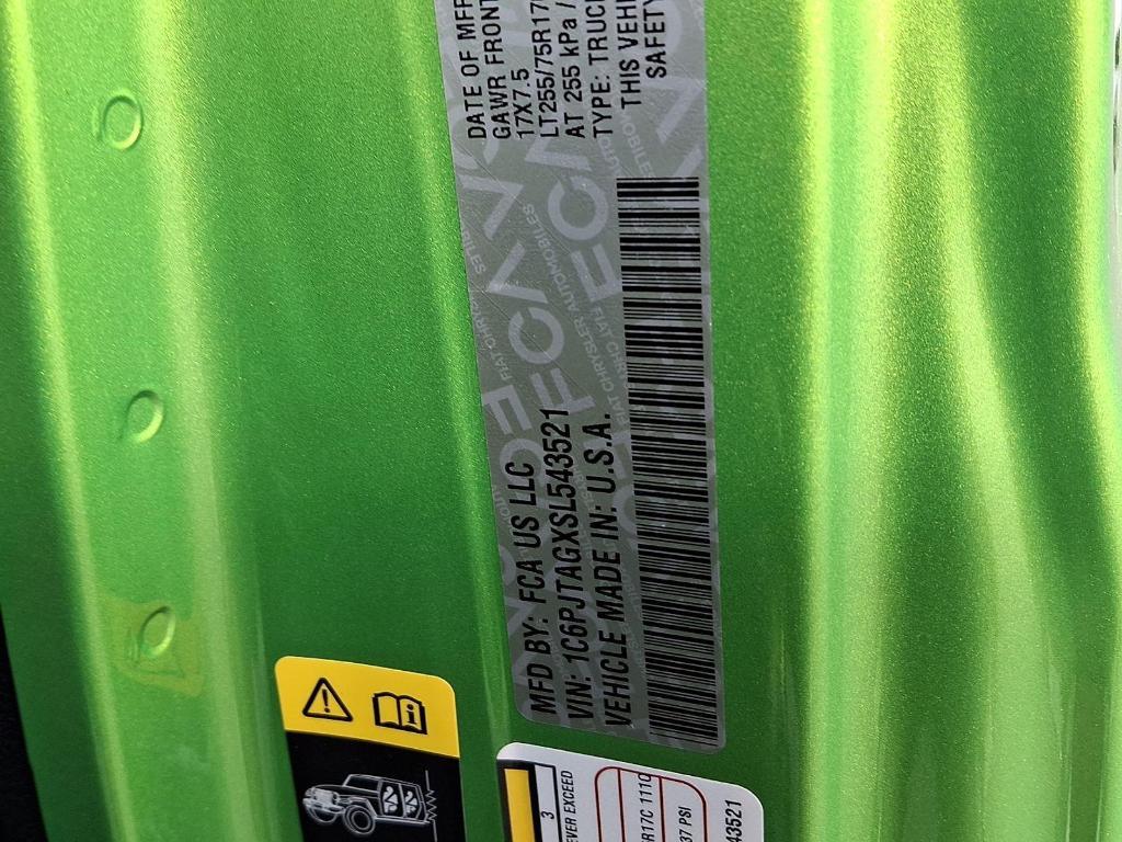 new 2025 Jeep Gladiator car, priced at $42,882