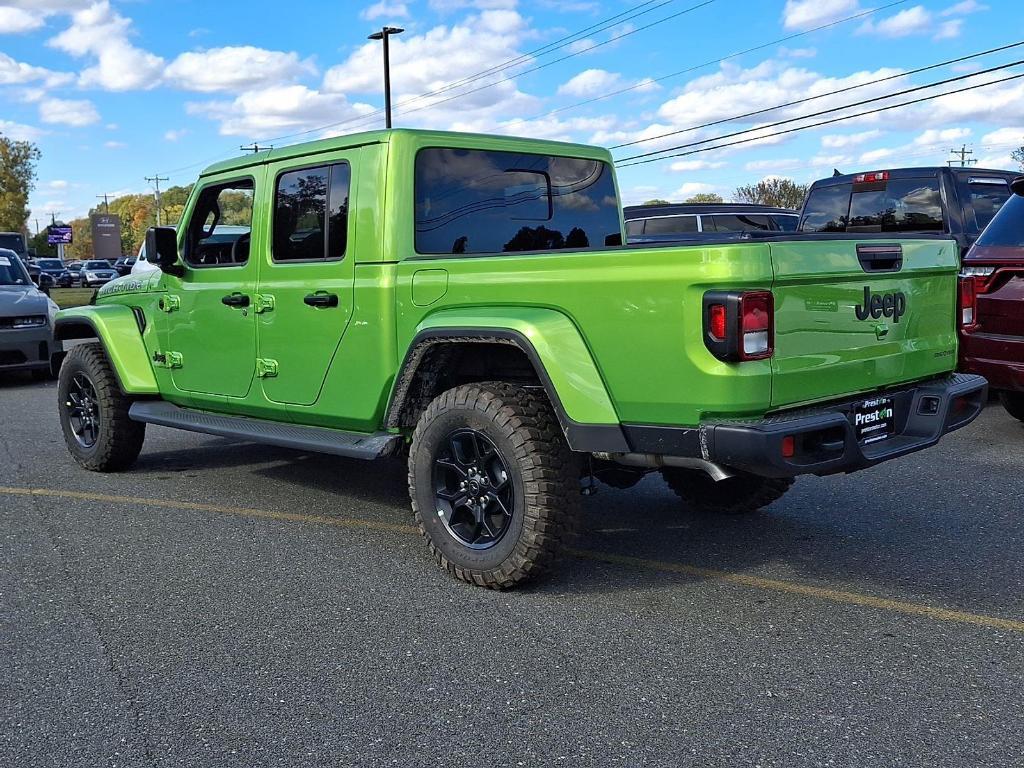 new 2025 Jeep Gladiator car, priced at $42,882