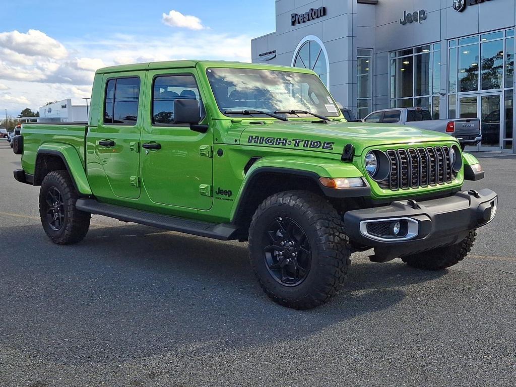 new 2025 Jeep Gladiator car, priced at $42,882