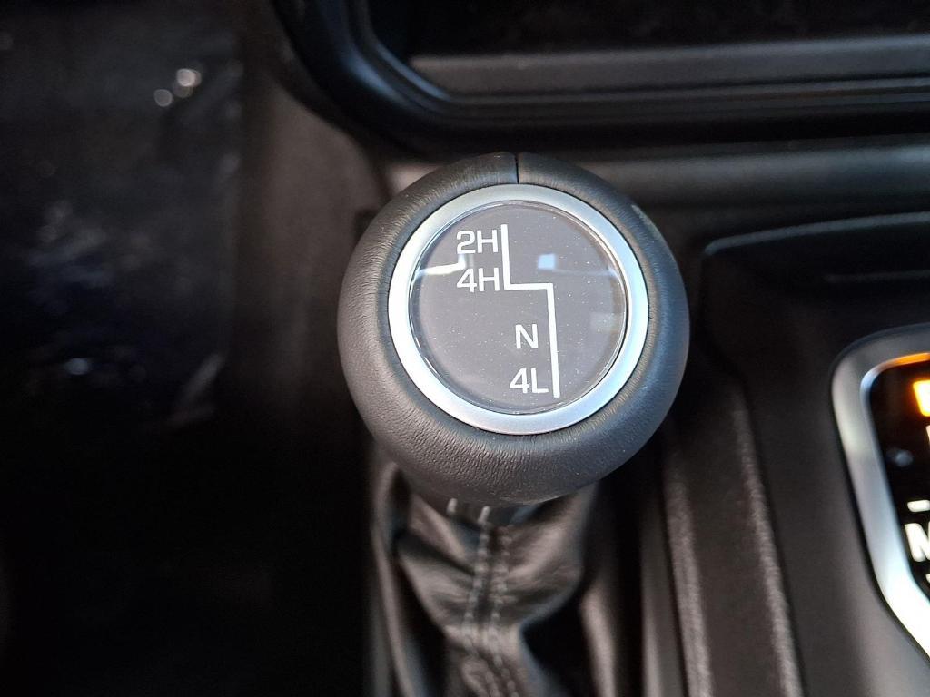 new 2025 Jeep Gladiator car, priced at $42,882