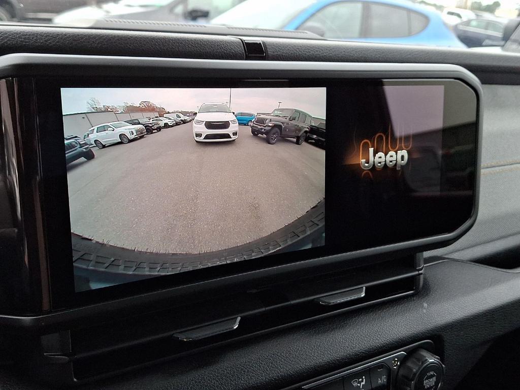 new 2025 Jeep Wrangler car, priced at $43,769