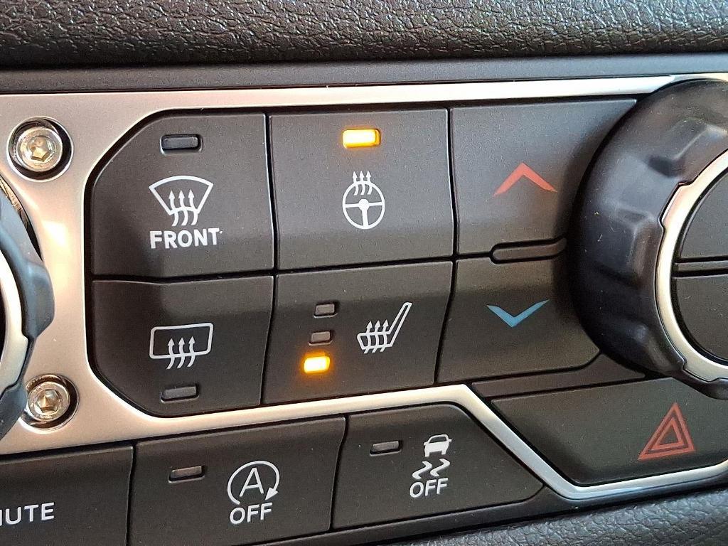 new 2025 Jeep Gladiator car, priced at $45,264