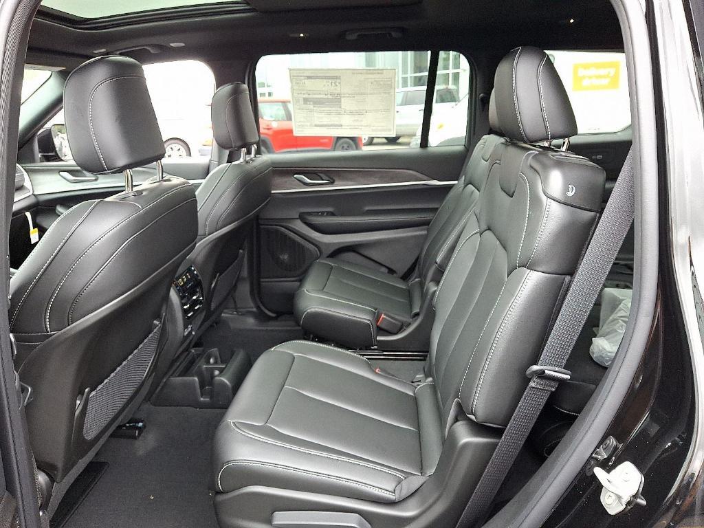 new 2025 Jeep Grand Cherokee L car, priced at $45,357