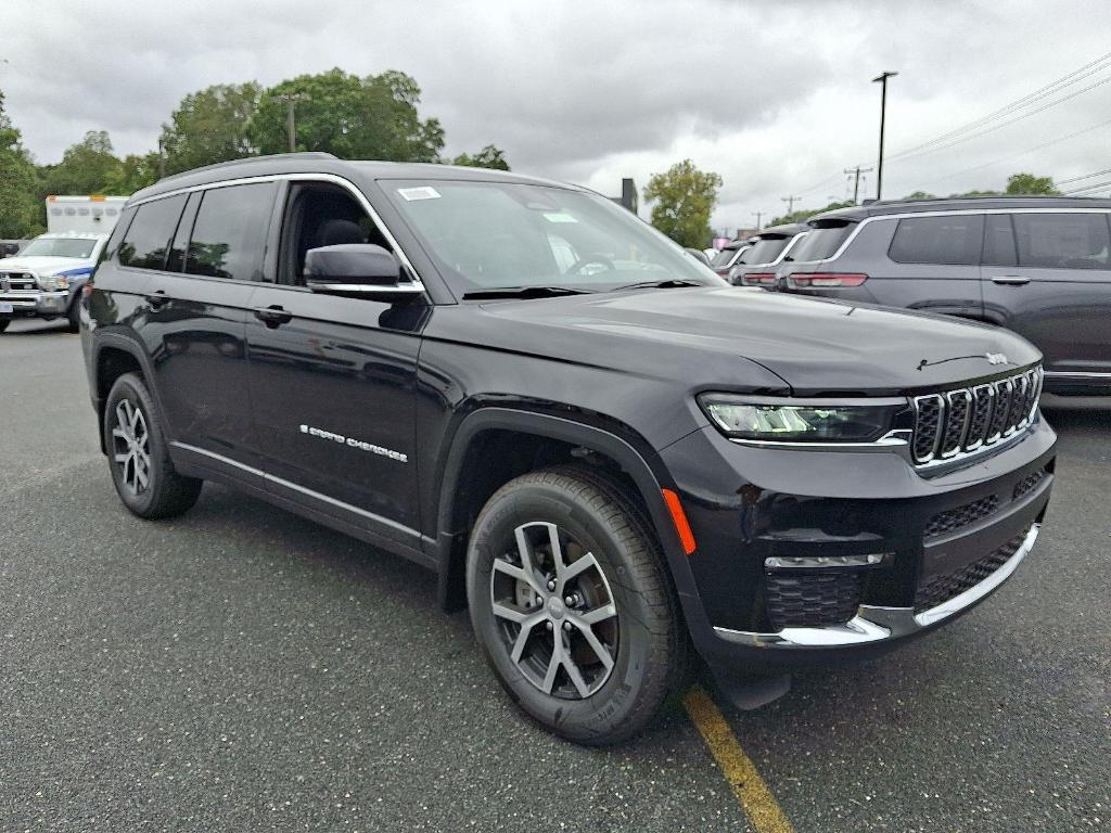 new 2025 Jeep Grand Cherokee L car, priced at $45,357