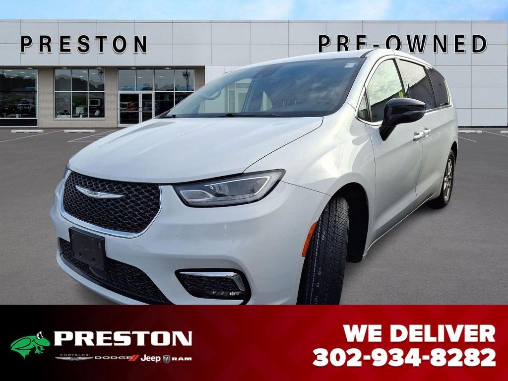 used 2024 Chrysler Pacifica car, priced at $30,500