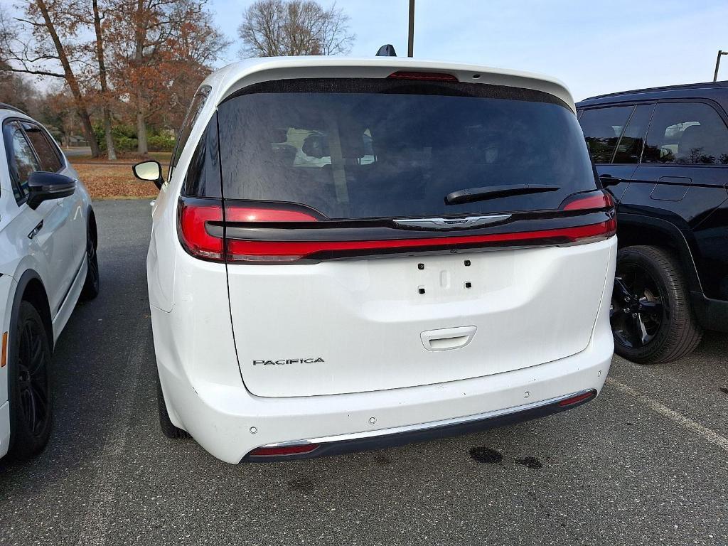 used 2024 Chrysler Pacifica car, priced at $30,500