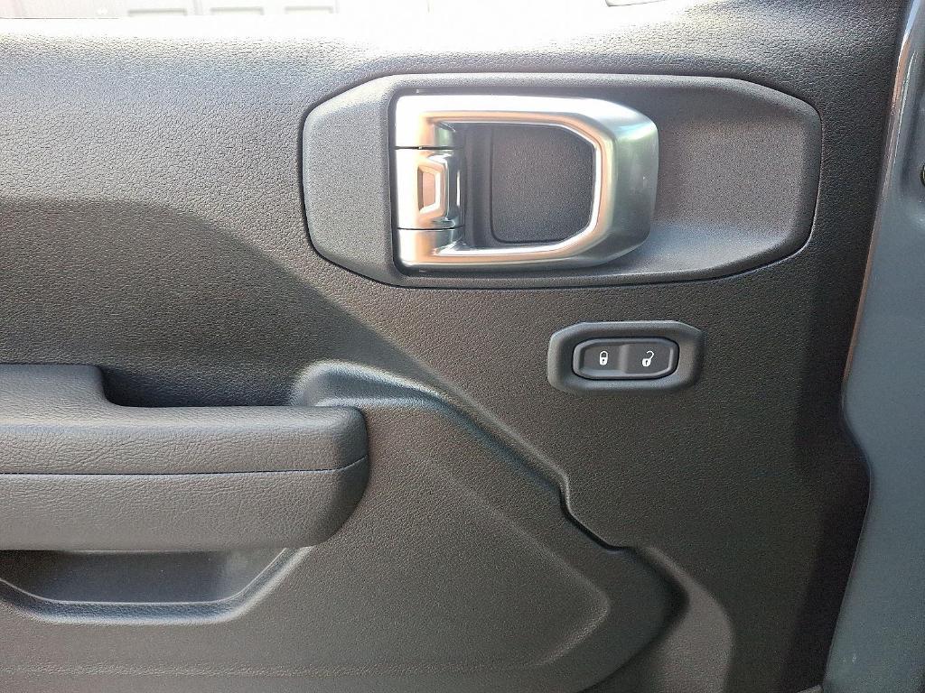 new 2026 Jeep Wrangler car, priced at $36,635