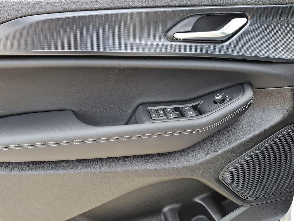 new 2025 Jeep Grand Cherokee L car, priced at $45,181