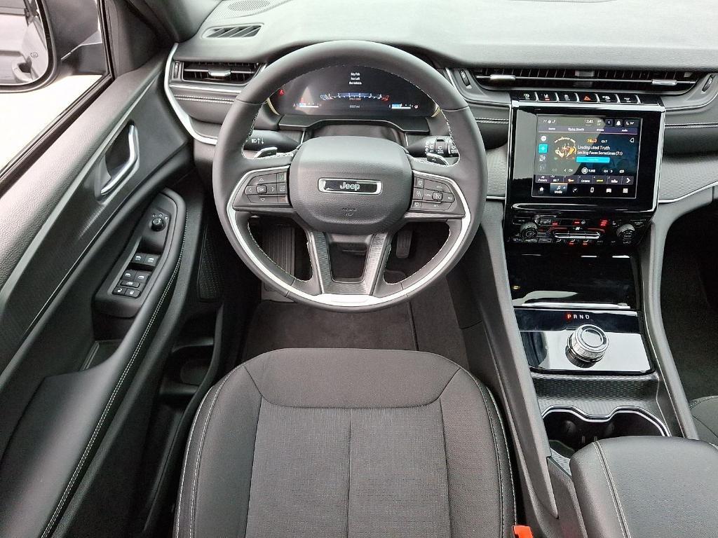 used 2025 Jeep Grand Cherokee car, priced at $37,500