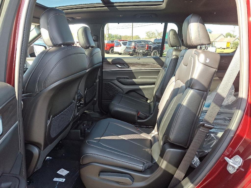 new 2025 Jeep Grand Cherokee L car, priced at $51,892